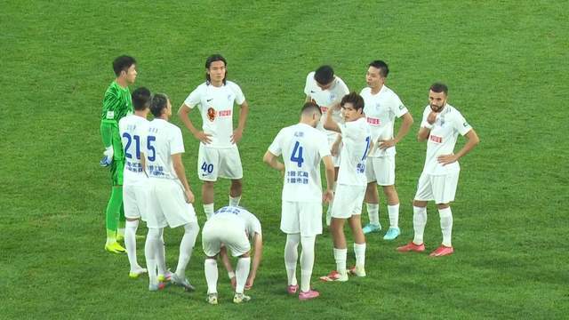 com, 基莱斯靠个, 锋线也只能