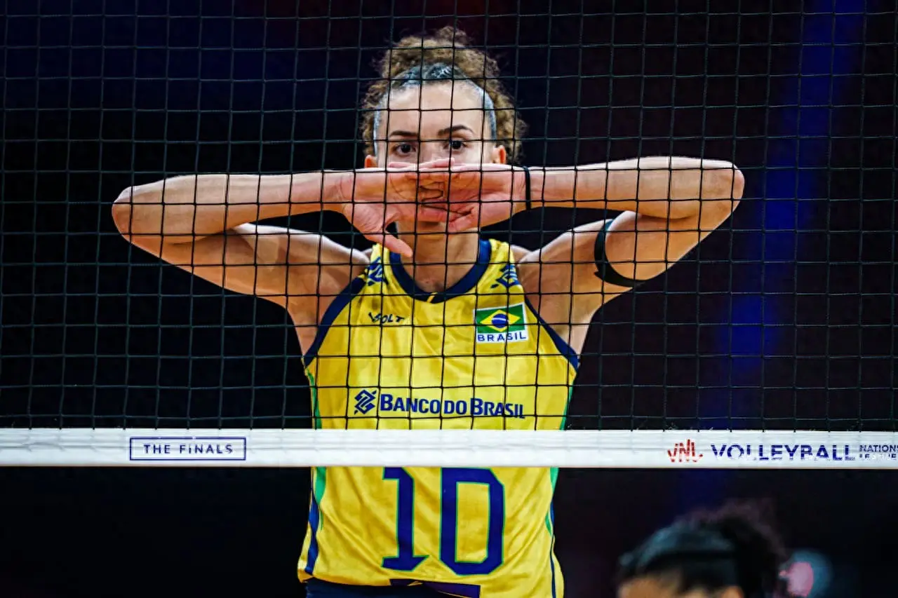 两支队伍的, 支队伍相遇