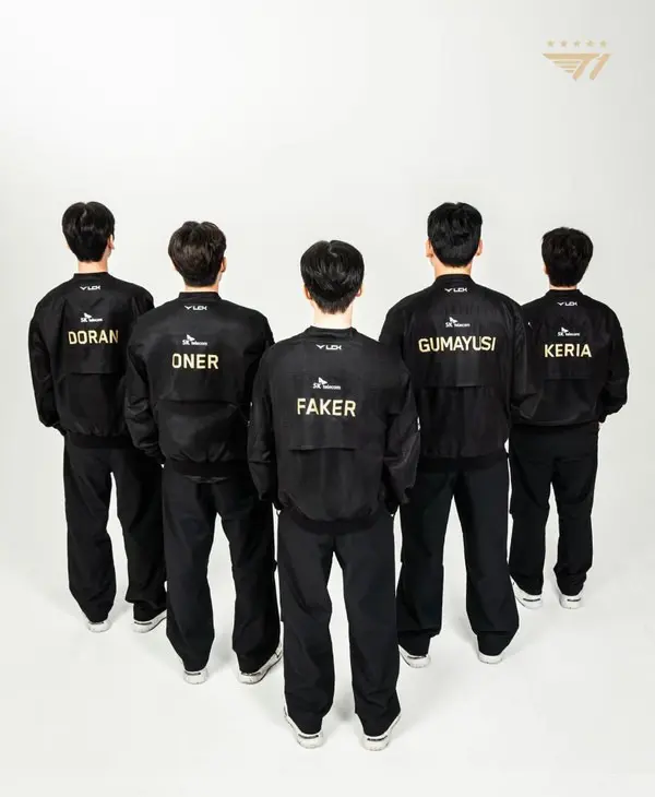 身穿白色队, 列数据, 获得