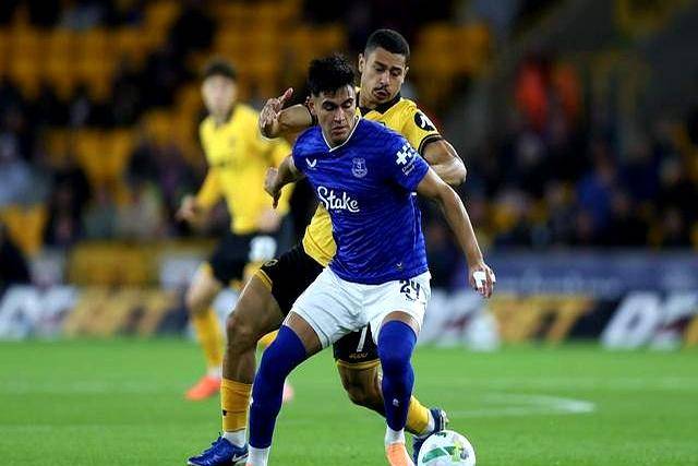 憋得慌, 都看好埃弗